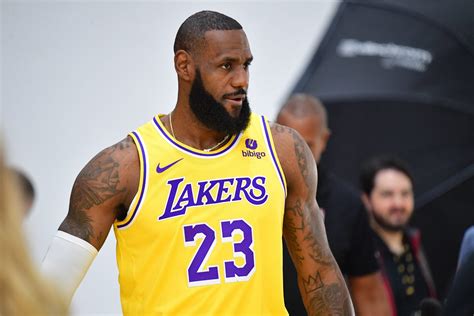 Lebron james retire - Feb 2, 2023 · 38-year-old Los Angeles Lakers All-Star power forward LeBron James has enjoyed stunning longevity throughout his 20-year NBA career. Rarely hurt before joining the Lakers in the summer of 2018 ... 